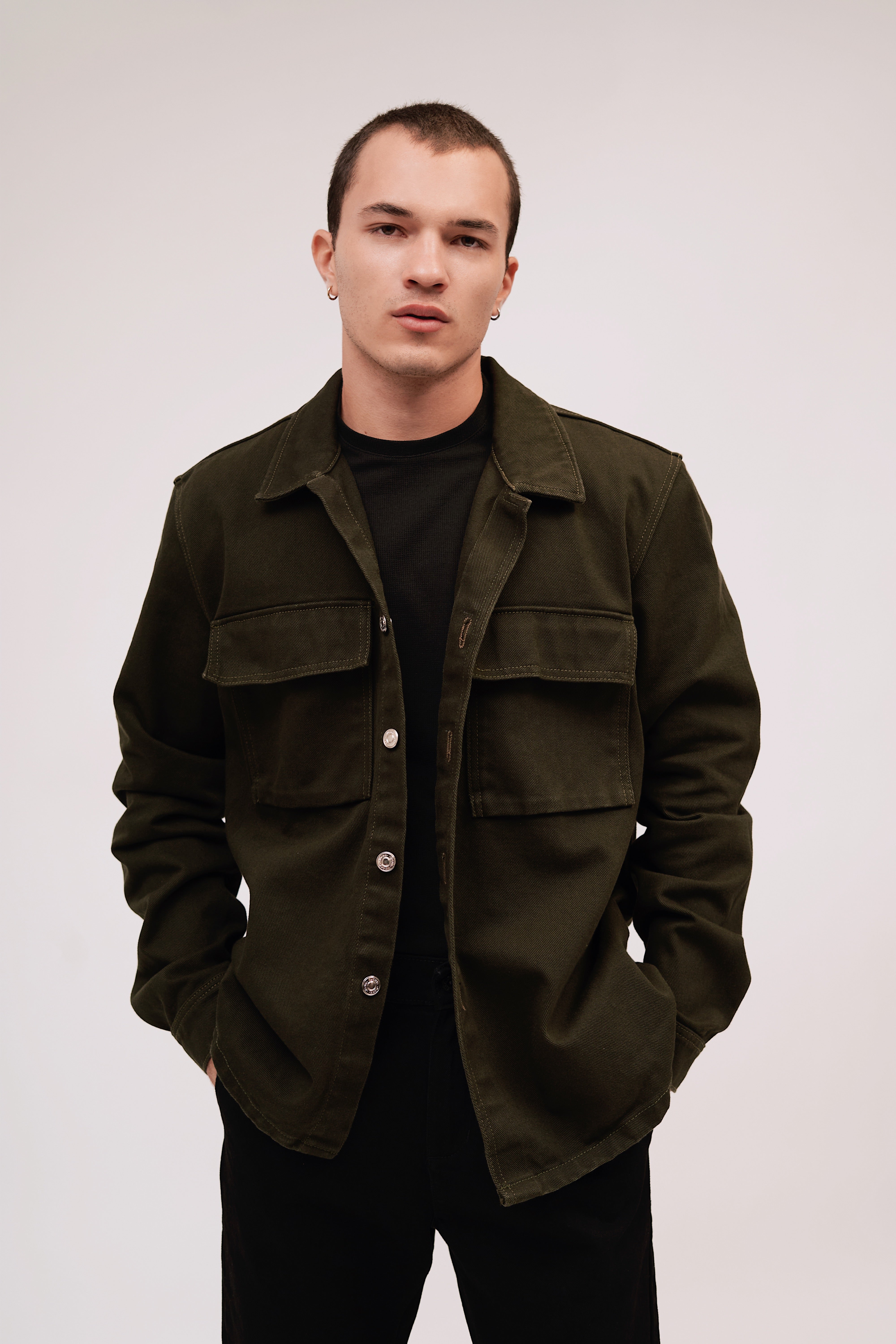 SOBRE CAMISA BOLSILLOS MILITAR 8035