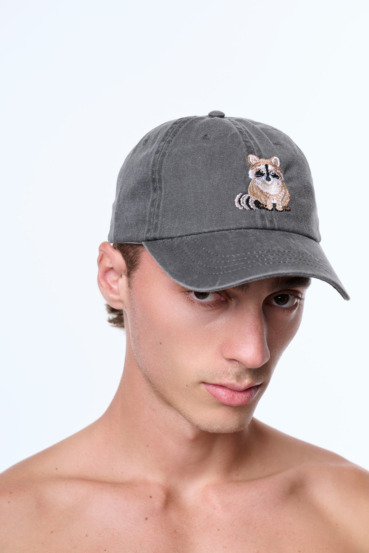 GORRA GRIS MAPACHE 7012
