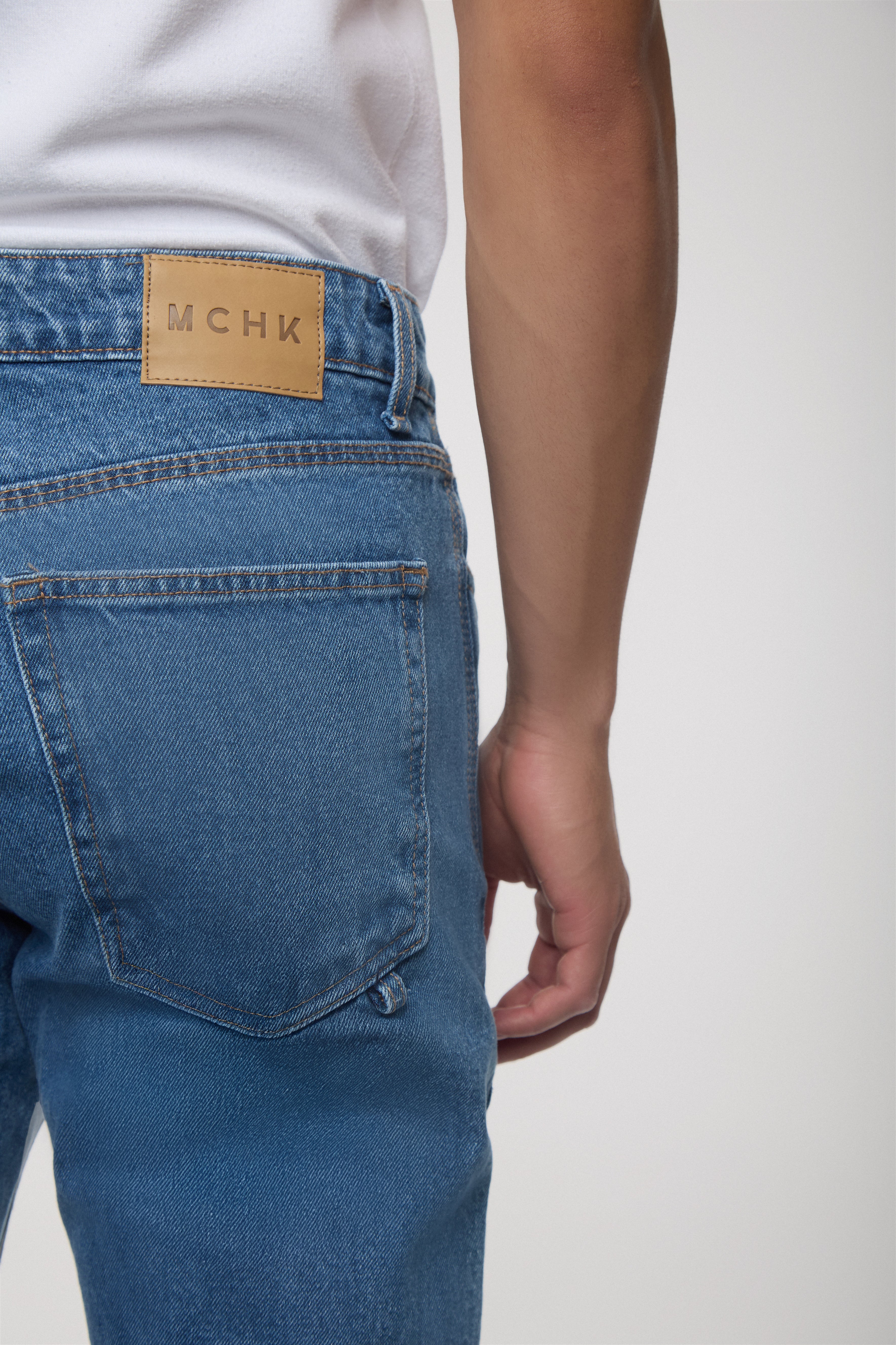 JEANS RECTO AZUL MEDIO 8092