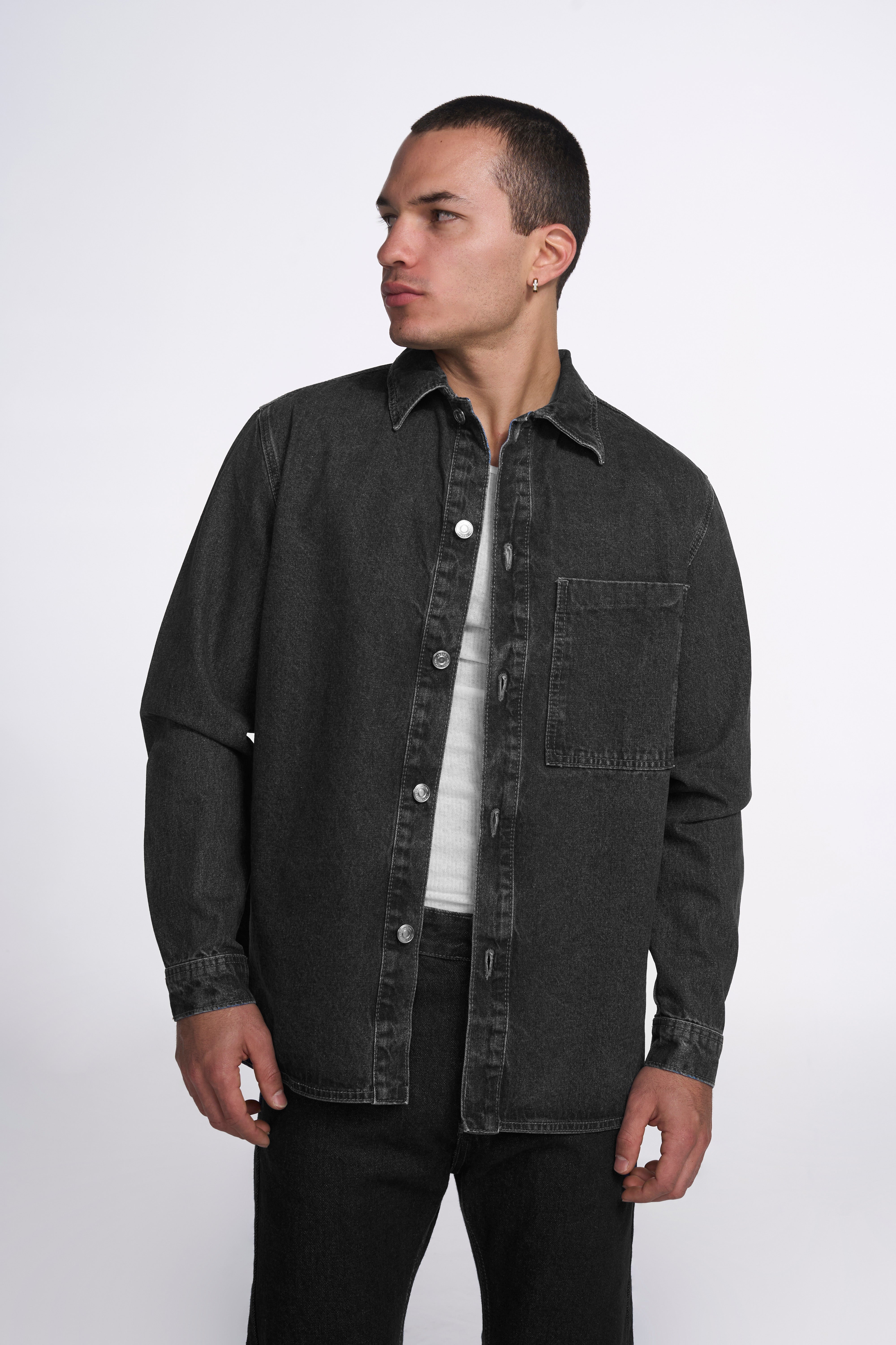 SOBRE CAMISA GRIS 8101