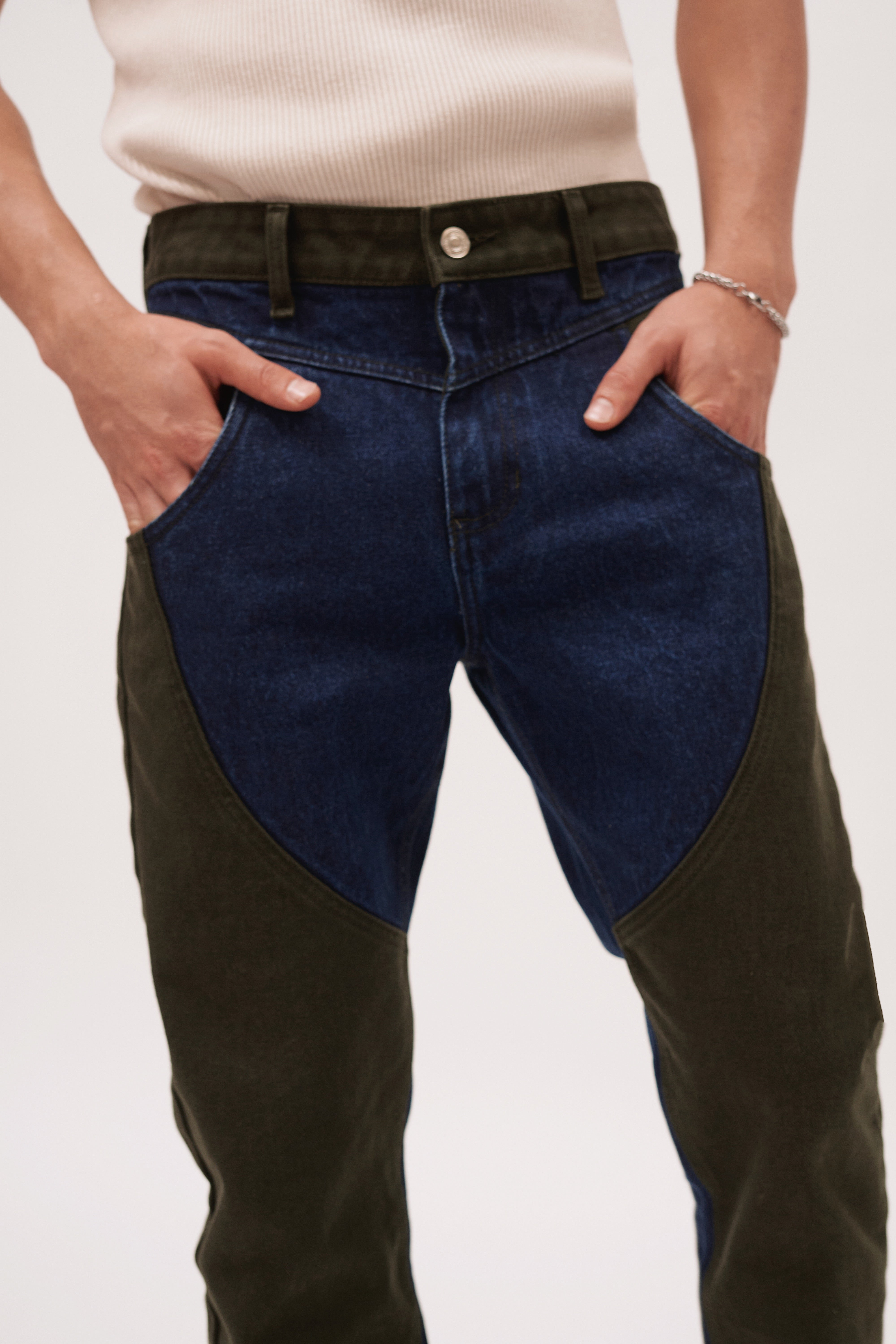 JEANS CROPPED COMBINADO MILITAR AZUL 8070