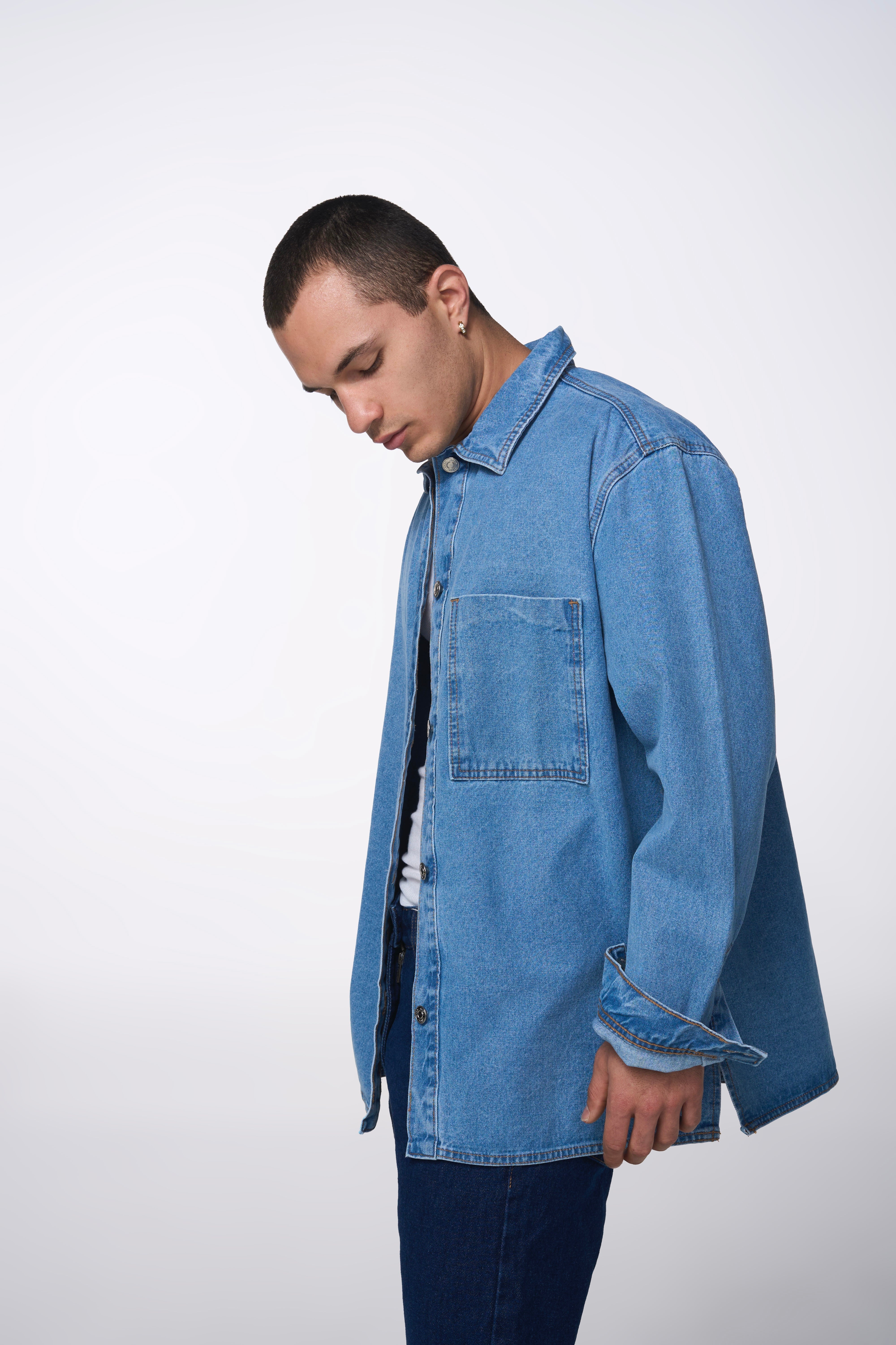 SOBRE CAMISA AZUL CLARO 8096